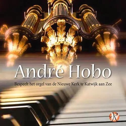 Andre Hobo bespeelt het orgel [+!+]