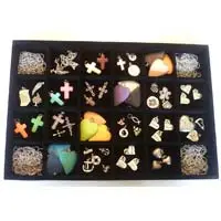 Bedels + kettinkjes in display